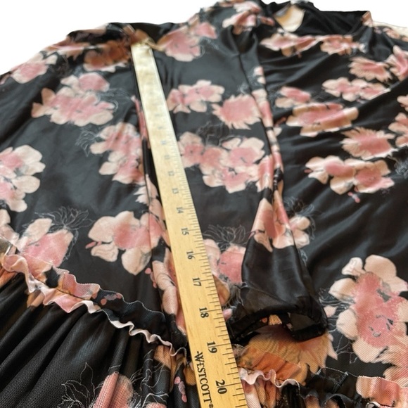 ULLA POPKEN Maxi
Tiered Layered Floral Dress-Size 20/22-Lined-Long Sleeves NWT - Picture 9 of 12